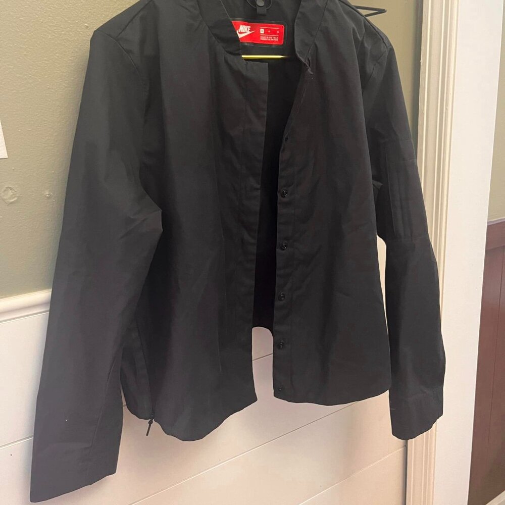 Nike Black Jacket Running Vent Button front Running Athletic Unisex EUC